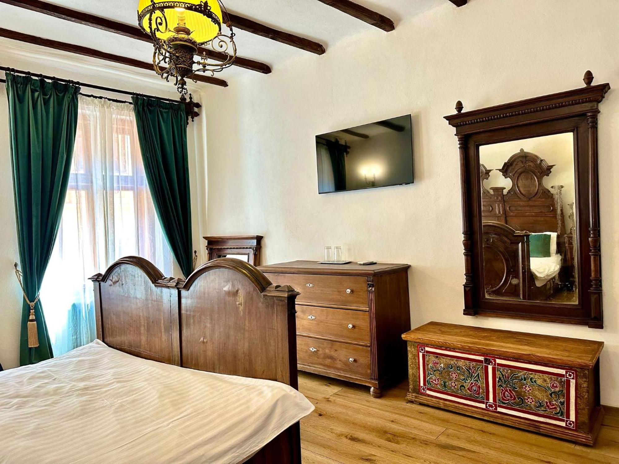 The Throne - M Museum Hotel Sighişoara Eksteriør billede