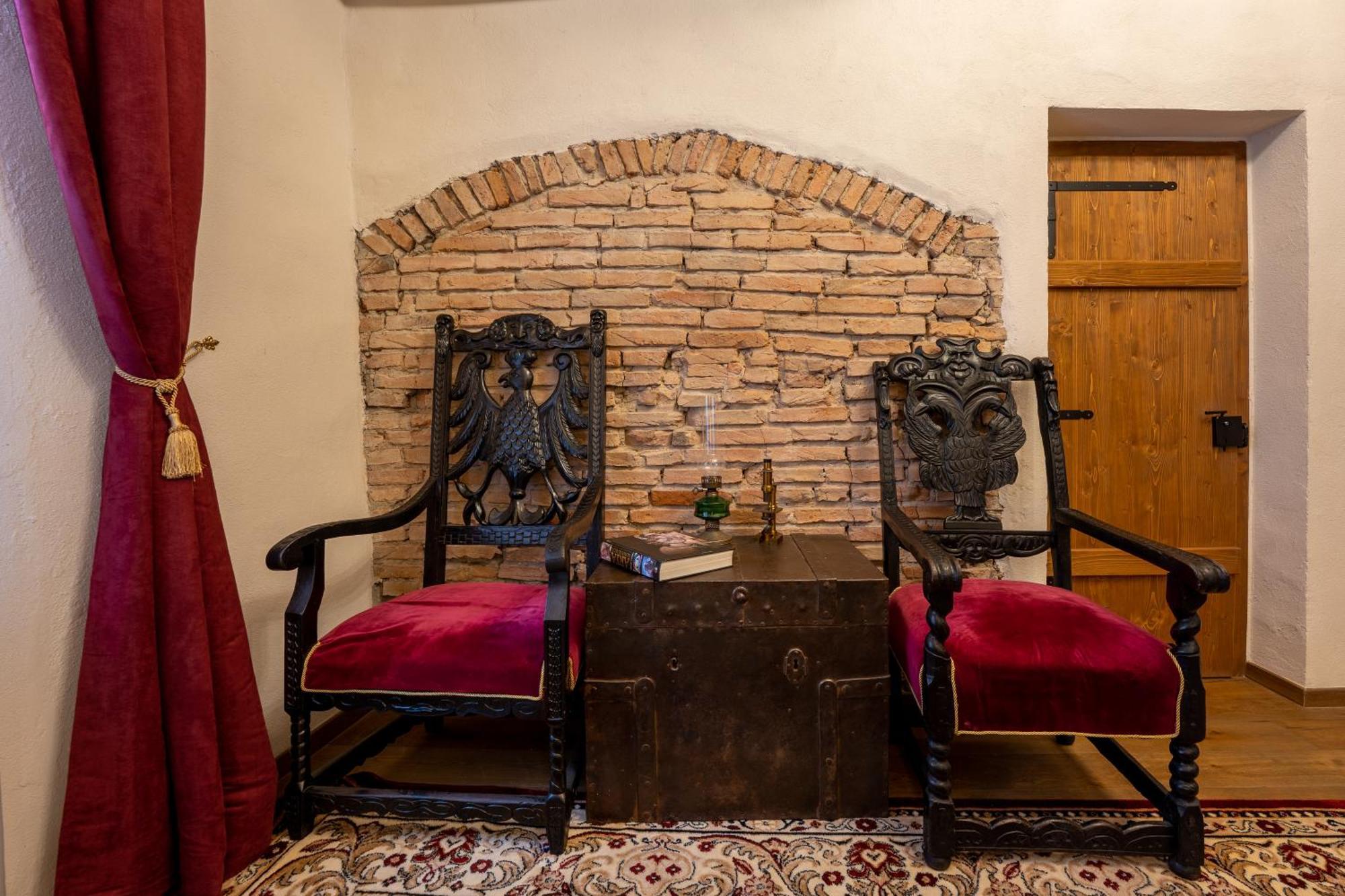 The Throne - M Museum Hotel Sighişoara Eksteriør billede