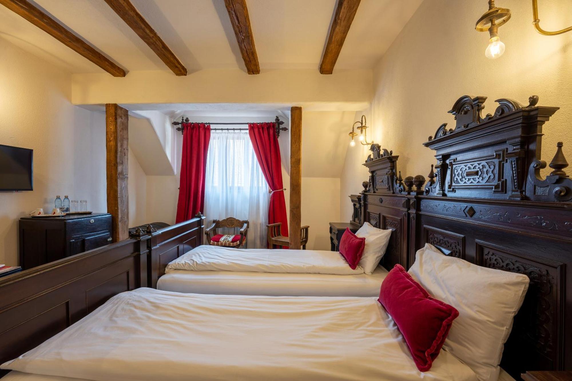 The Throne - M Museum Hotel Sighişoara Eksteriør billede