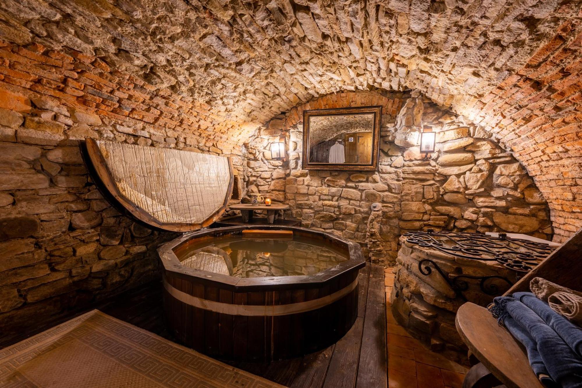 The Throne - M Museum Hotel Sighişoara Eksteriør billede